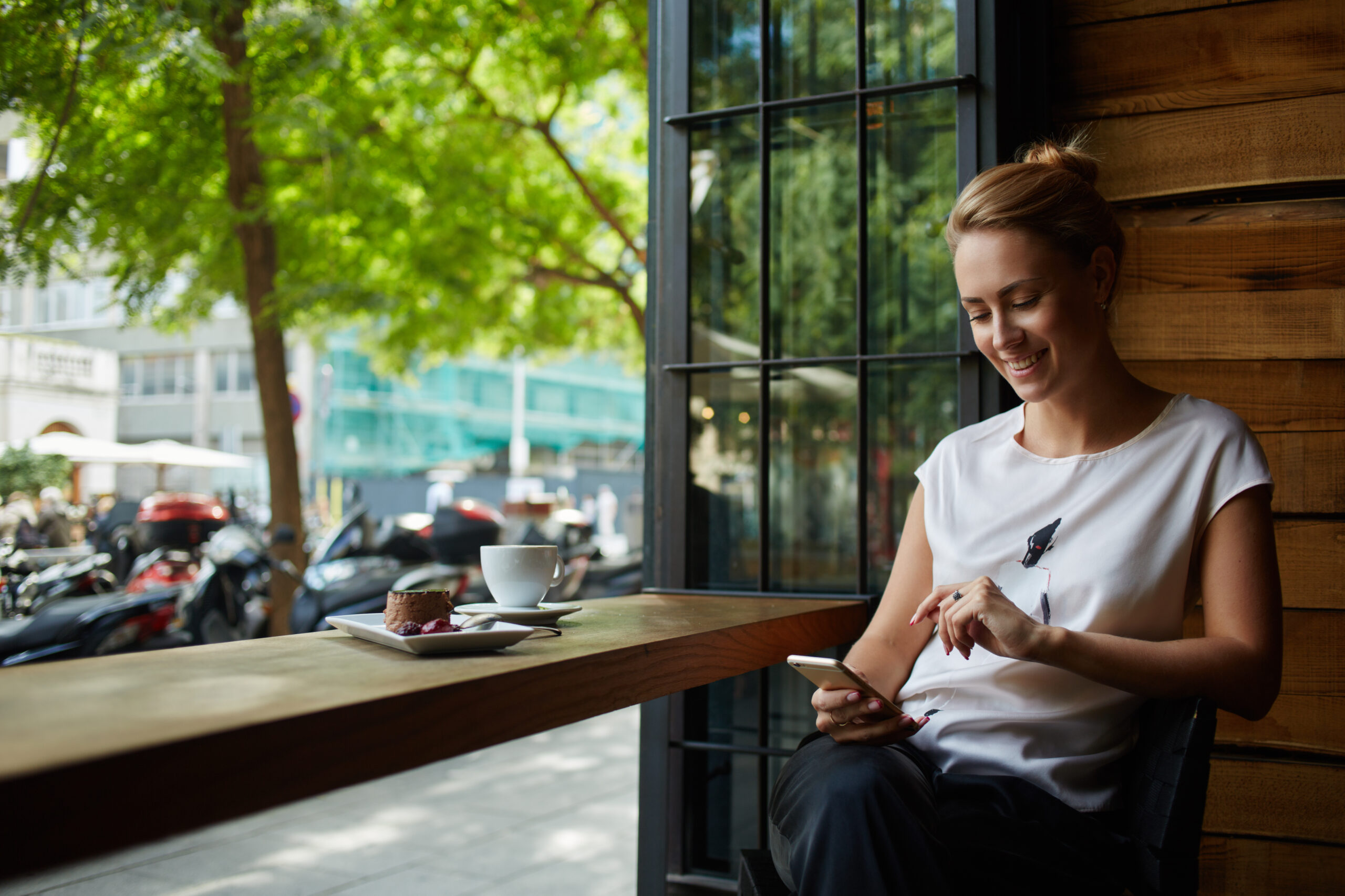 How do I choose a singles health insurance policy